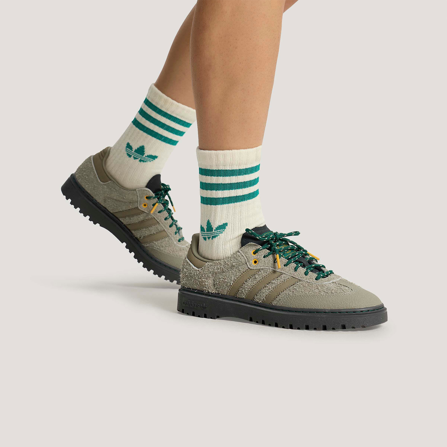 アディダス オーセンティック SAMBA LX FREIZE - Adidas Shoes Samba のレビューと価格